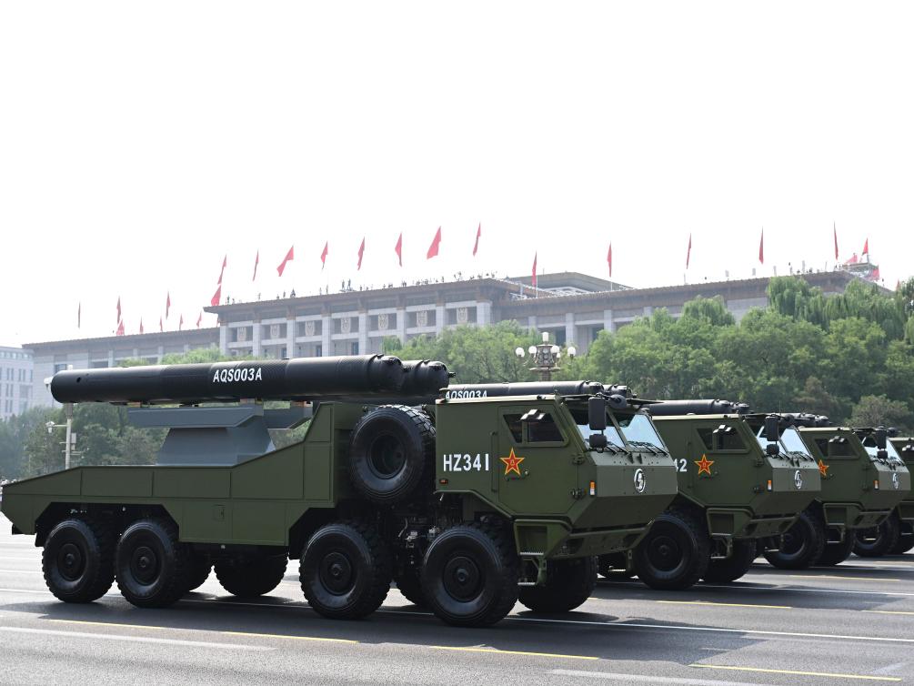 潜匿大洋 威镇海疆——记水下兵器方队