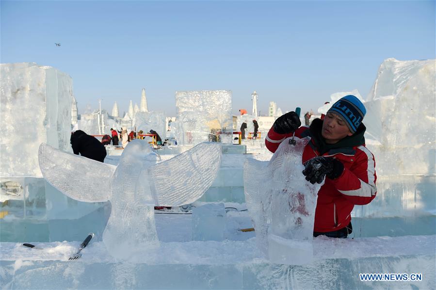 CHINA-HARBIN-ICE SCULPTURE CONTEST (CN)