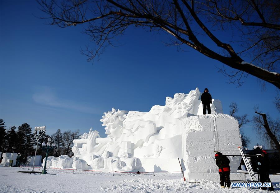 CHINA-HEILONGJIANG-HARBIN-SNOW SCULPTURE-COMPETITION (CN)