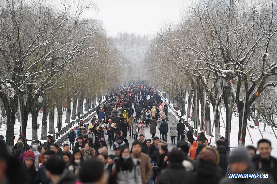 CHINA-ZHEJIANG-WEST LAKE-SCENERY (CN)