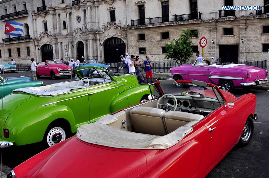 CUBA-HAVANA-COLLECTIVE TAXIS