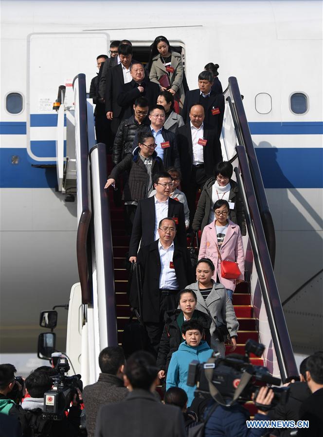 (TWO SESSIONS)CHINA-BEIJING-NPC DEPUTIES-ARRIVAL (CN)