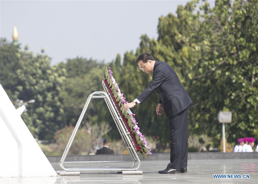 INDONESIA-JAKARTA-LI KEQIANG-MONUMENT-TRIBUTE