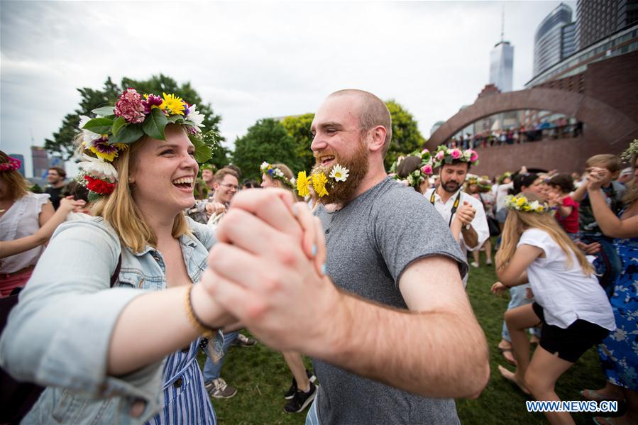 U.S.-NEW YORK-SWEDISH MIDSUMMER FESTIVAL  