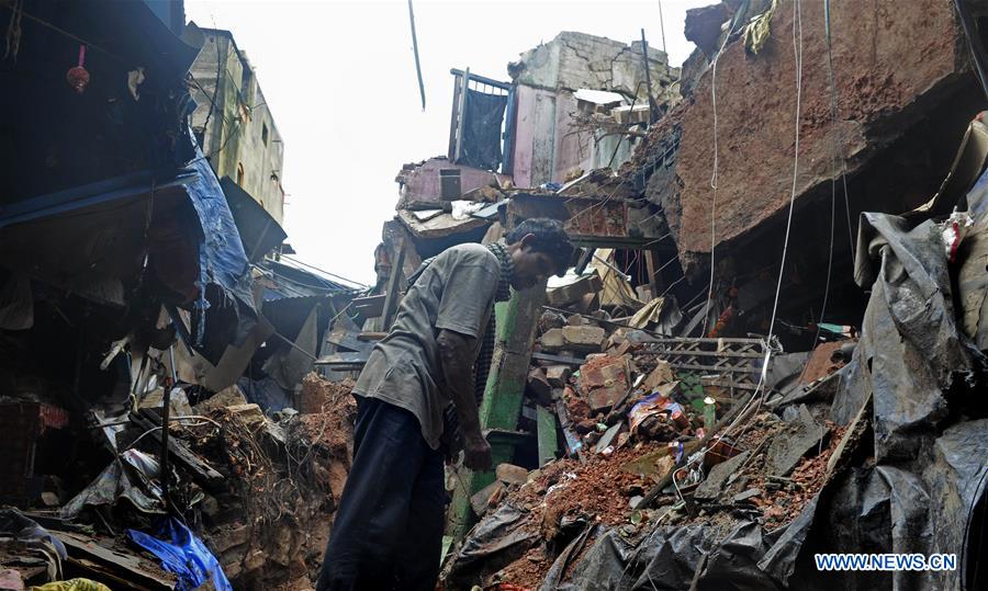 INDIA-KOLKATA-BUILDING COLLAPSE