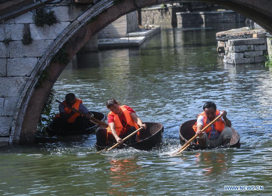 CHINA-ZHEJIANG-HUZHOU-FOLK CUSTOM-FESTIVAL (CN)