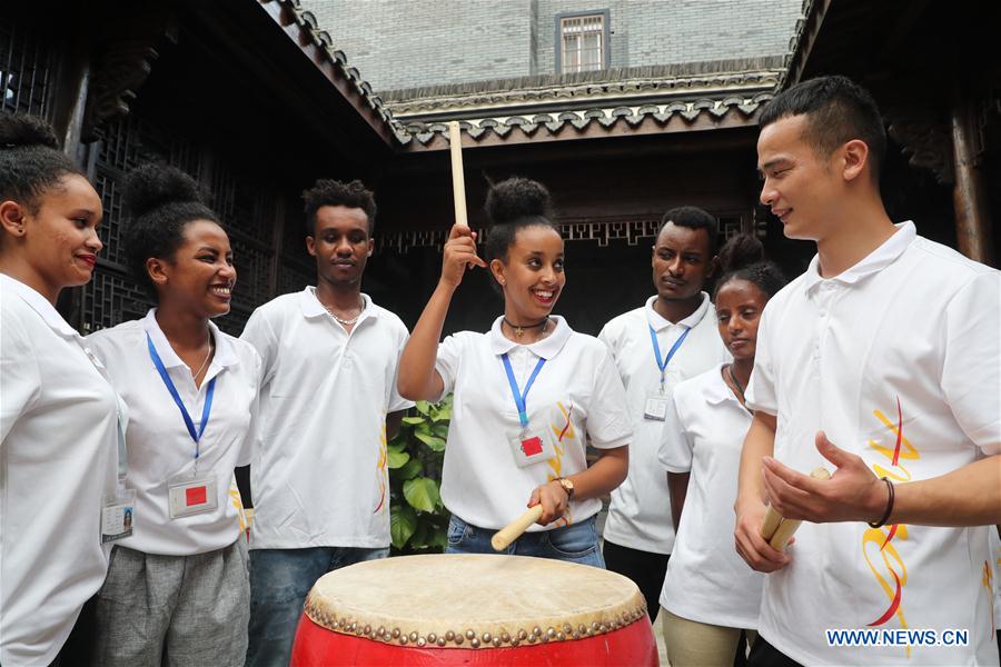 CHINA-ZHEJIANG-CLOTHING MANUFACTURER-ETHIOPIAN WORKERS (CN)