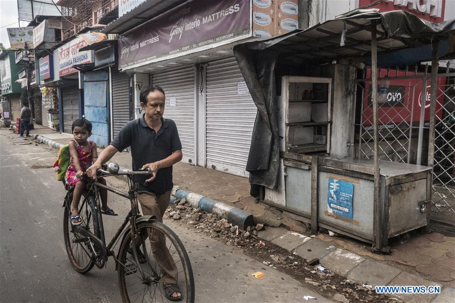 INDIA-KOLKATA-STRIKE