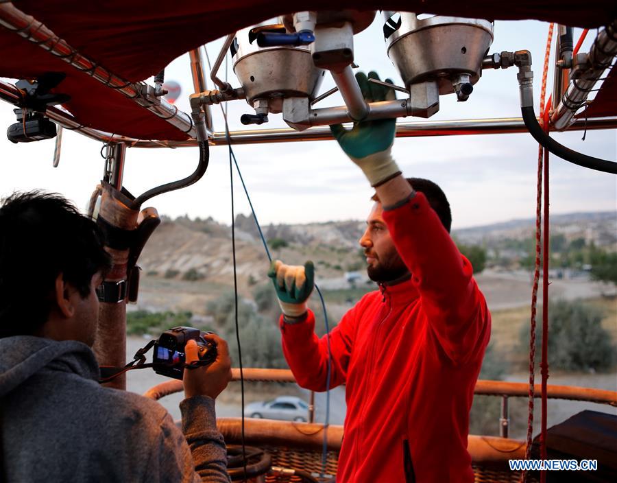 TURKEY-CAPPADOCIA-BALLOON TOUR