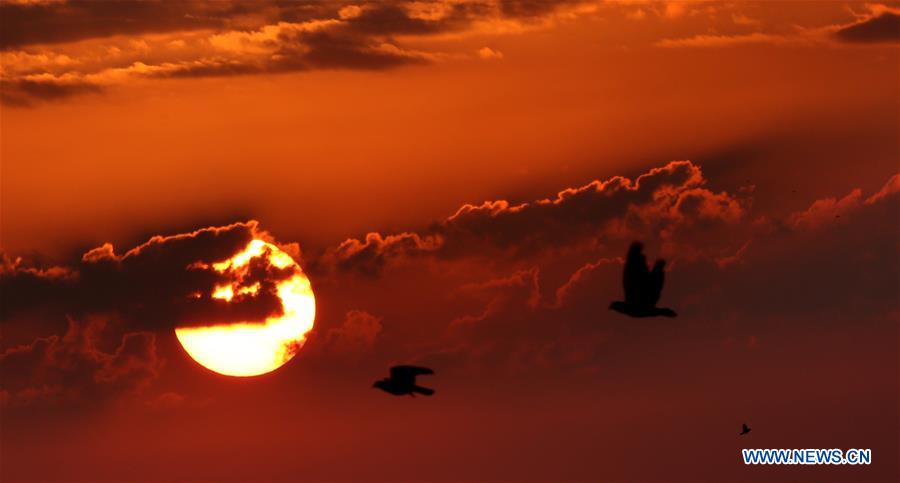 MIDEAST-NABLUS-SUNRISE