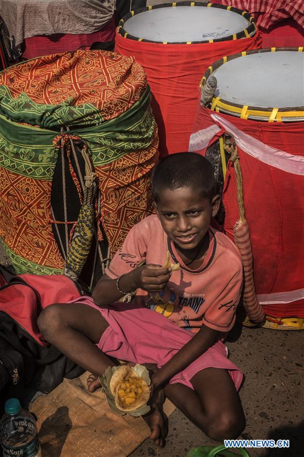 INDIA-KOLKATA-DURGA PUJA-FESTIVAL-TRADITIONAL DRUMMER