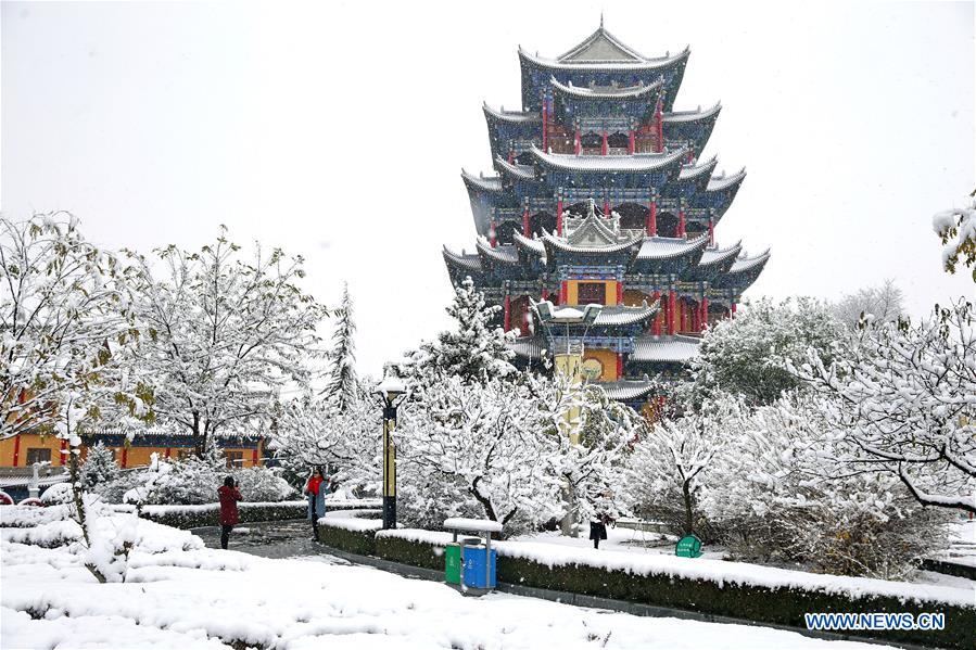 CHINA-GANSU-PINGLIANG-SNOWFALL (CN)