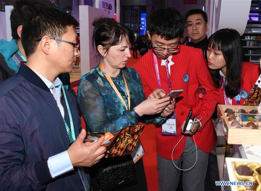 (IMPORT EXPO)CHINA-SHANGHAI-CIIE-VOLUNTEER (CN)