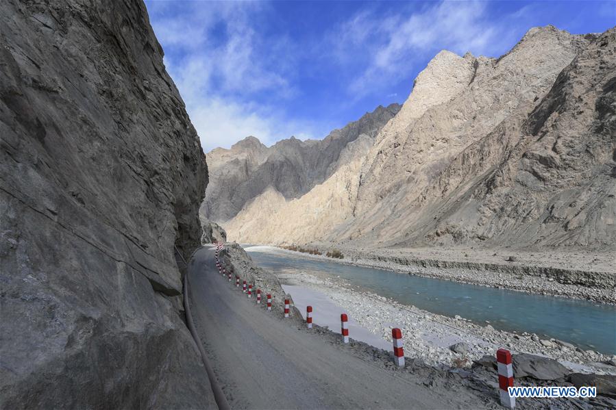 CHINA-XINJIANG-TAXKORGAN-ROAD CONSTRUCTION (CN)