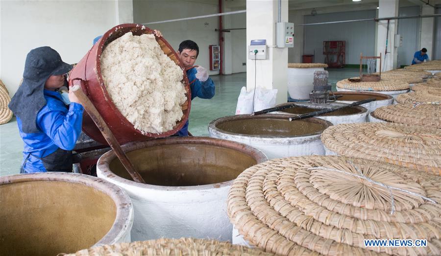 CHINA-ZHEJIANG-SHAOXING-RICE WINE-BREWING (CN) 