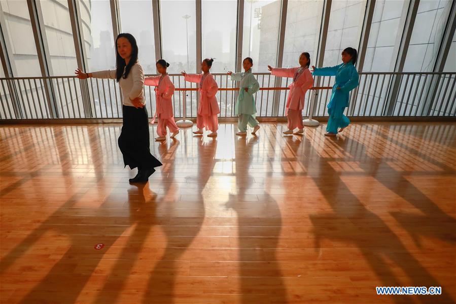 #CHINA-JIANGSU-HUANGMEI OPERA-STUDENTS (CN)