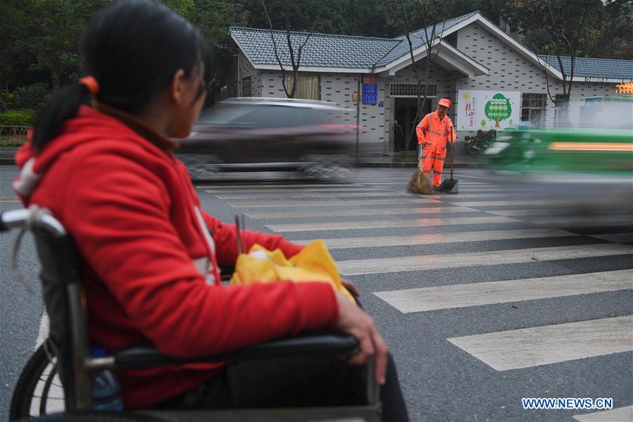 CHINA-FUJIAN-LONGYAN-HANDICAPPED WIFE