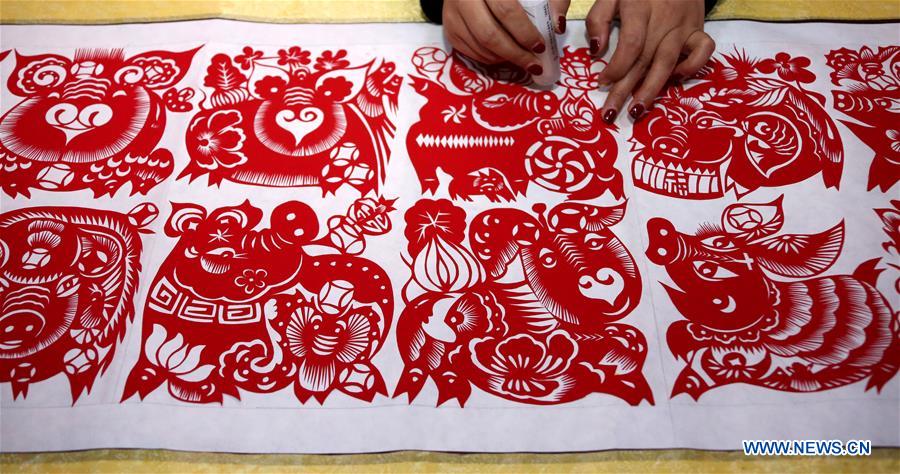 #CHINA-SHANDONG-SPRING FESTIVAL-PAPER-CUTTING ARTWORK (CN)