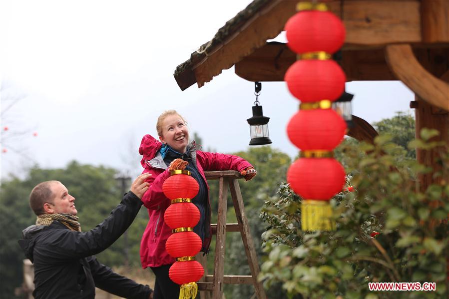 #CHINA-SPRING FESTIVAL-RED LANTERN (CN)