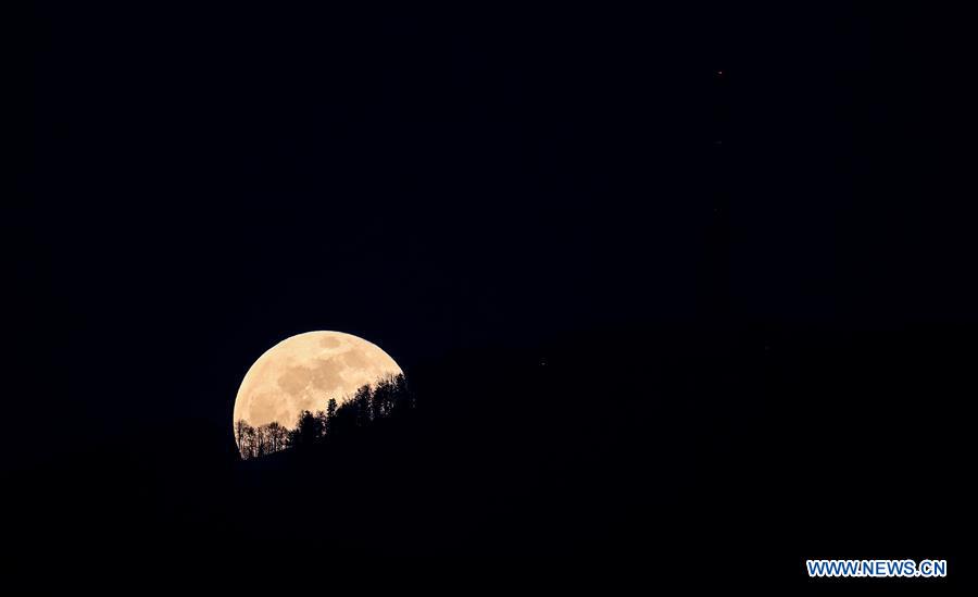 CROATIA-ZAGREB-FULL MOON