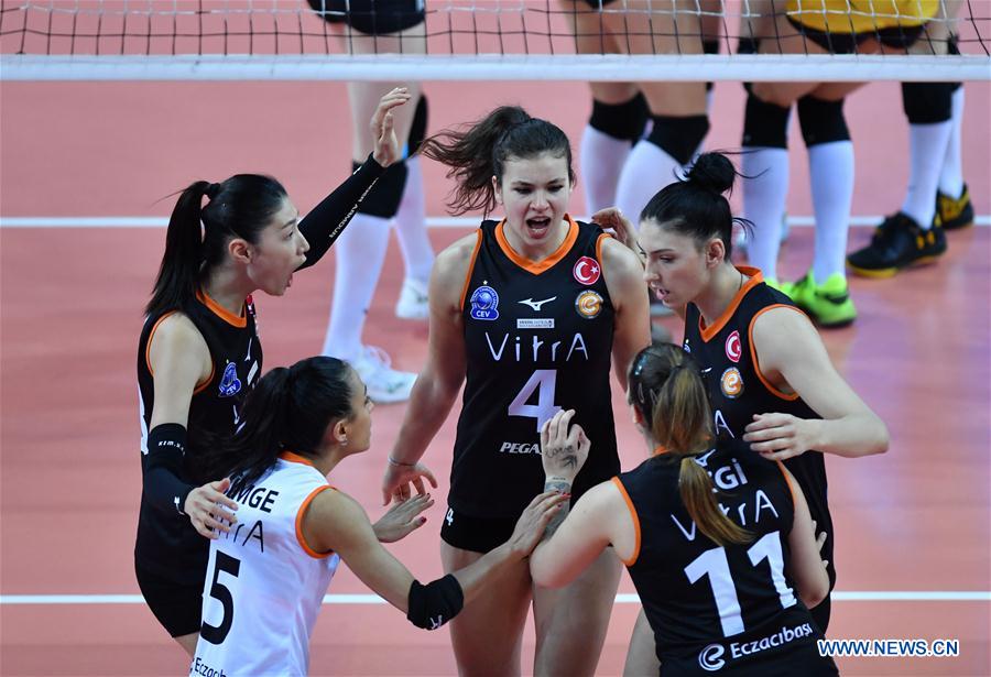 (SP)TURKEY-ISTANBUL-VOLLEYBALL-TURKISH WOMEN LEAGUE-VAKIFBANK VS ECZACIBASI