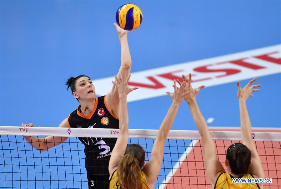 (SP)TURKEY-ISTANBUL-VOLLEYBALL-TURKISH WOMEN LEAGUE-VAKIFBANK VS ECZACIBASI