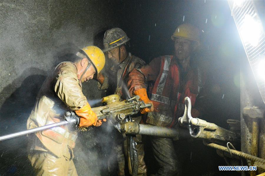 CHINA-XINJIANG-RAILWAY TUNNEL-CONSTRUCTION (CN)