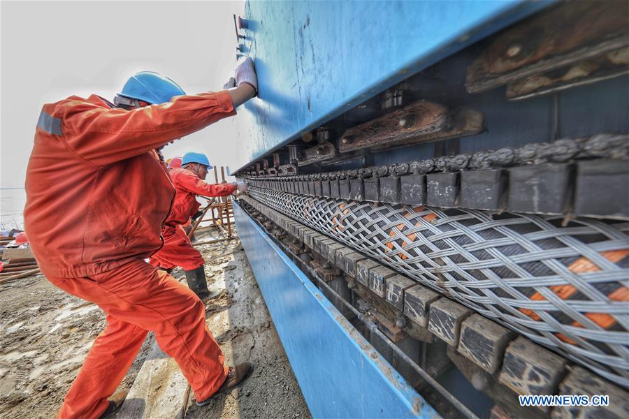 CHINA-ZHEJIANG-ZHOUSHAN-SUBMARINE CABLE-CONSTRUCTION (CN)