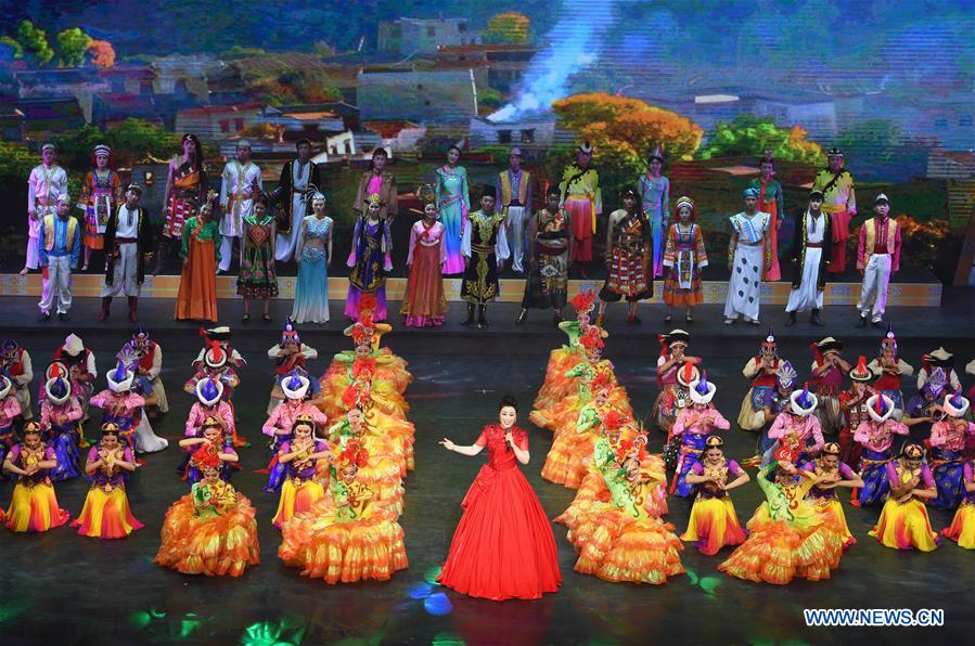 CHINA-GANSU-GANNAN-ART PERFORMANCE (CN)