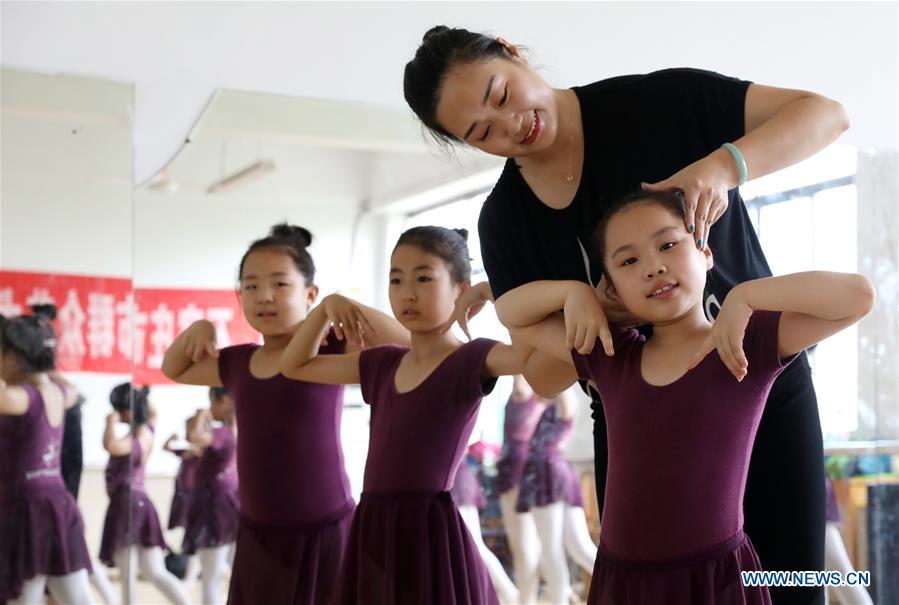 CHINA-HEBEI-DANCING CLASS (CN)