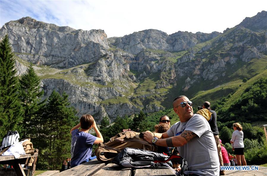 SPAIN-PICOS DE EUROPA NATIONAL PARK-SCENERY