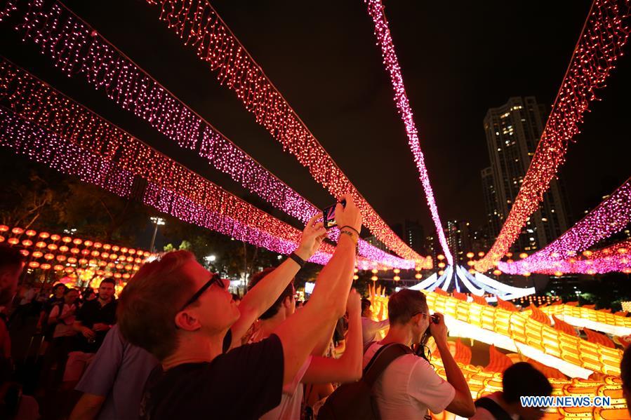 CHINA-HONG KONG-MID-AUTUMN FESTIVAL-LANTERN FAIR (CN)