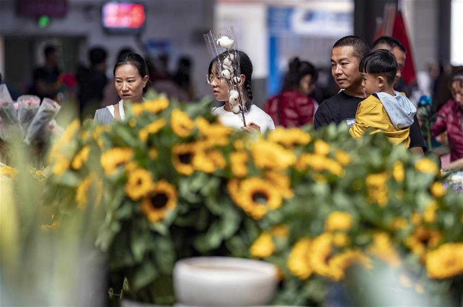 CHINA-YUNNAN-KUNMING-FLOWER MARKET (CN)