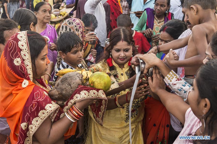 INDIA-KOLKATA-CHHATH FESTIVAL