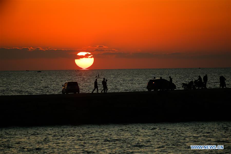 MIDEAST-GAZA-SUNSET