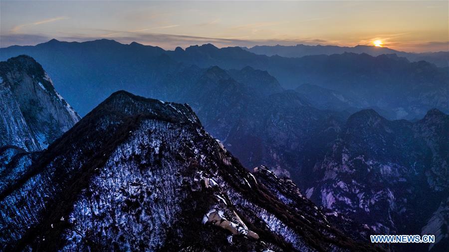 CHINA-SHAANXI-MOUNT HUASHAN-SUNSET (CN)