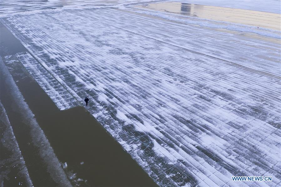 CHINA-HARBIN-ICE COLLECTING (CN)