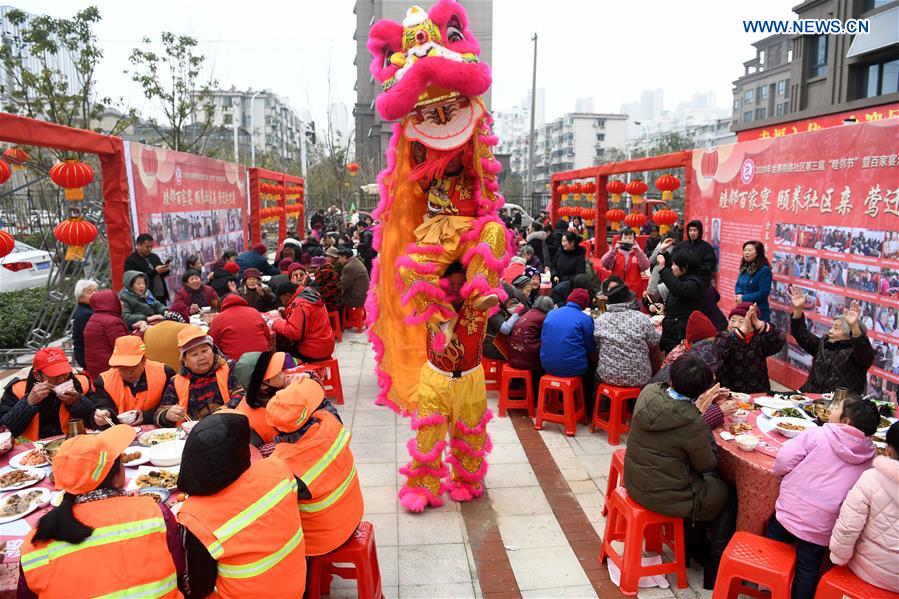 CHINA-ANHUI-HEFEI-STREET BANQUET (CN)