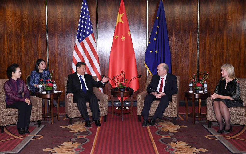 Xi meets Alaskan governor, urges more regional cooperation