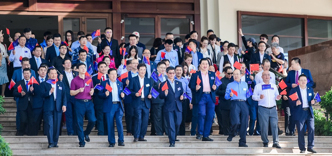 “2019中國企業(yè)家博鰲論壇”音樂紀(jì)錄片拍攝現(xiàn)場