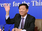 尹蔚民回應(yīng)熱點：就業(yè)、養(yǎng)老、延遲退休