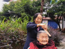 “奉養(yǎng)烈士母親40年”袁玉蘭