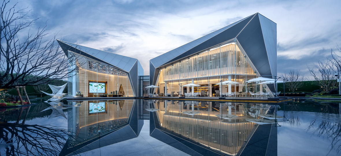 2019年是中國奧園發(fā)展史上一個重要里程碑，奮進(jìn)新時代，筑夢新奧園。積極履行企業(yè)應(yīng)承擔(dān)的社會責(zé)任，為客戶乃至社會“構(gòu)筑健康生活”。