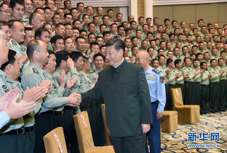 6月22日，正在山西省考察工作的中共中央總書記、國家主席、中央軍委主席習(xí)近平在太原接見駐晉部隊師以上領(lǐng)導(dǎo)干部和建制團單位主官。新華社記者 琚振華 攝