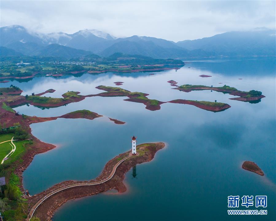 （壯闊東方潮 奮進新時代——慶祝改革開放40年）（6）美麗中華大地書寫綠色傳奇