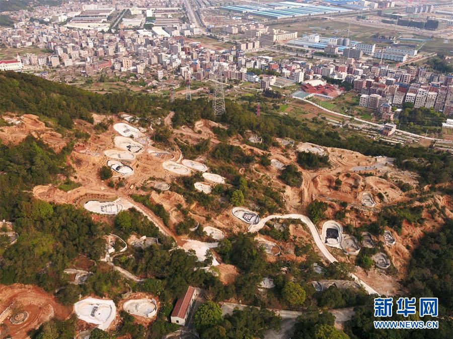 （新華視點(diǎn)·圖文互動(dòng)）（6）福州沿海：密林深處、水庫(kù)旁邊，大片豪華活人墓偷偷建造……