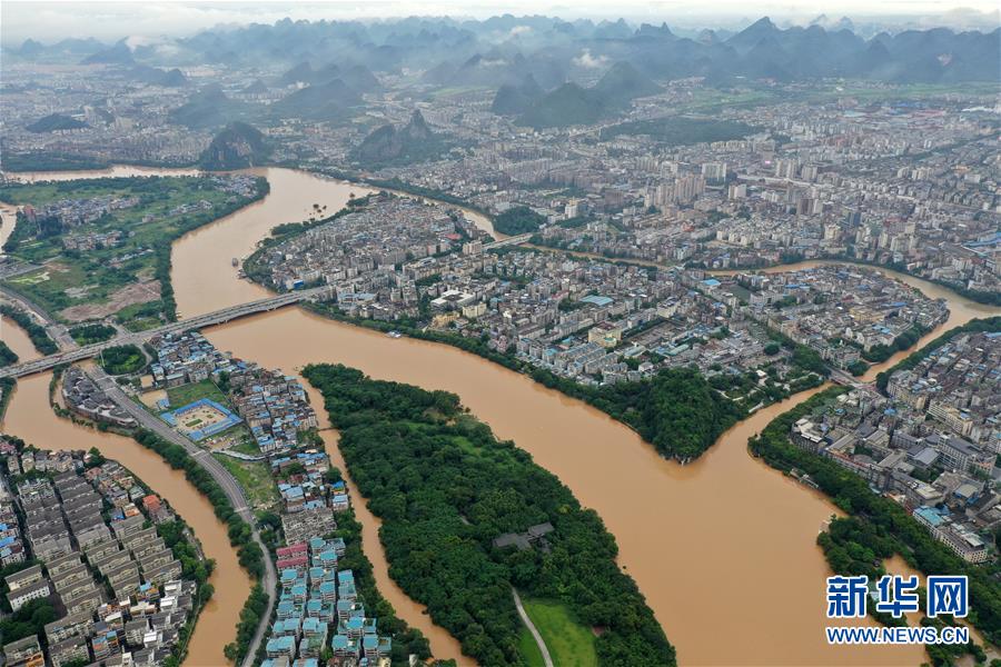 （環(huán)境）（2）廣西桂林：暴雨致漓江水位超警戒線(xiàn)