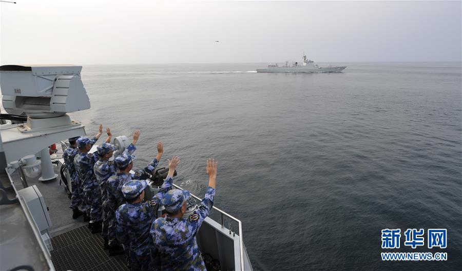 （國際）（2）中國海軍第35、36批護航編隊在亞丁灣完成任務(wù)交接
