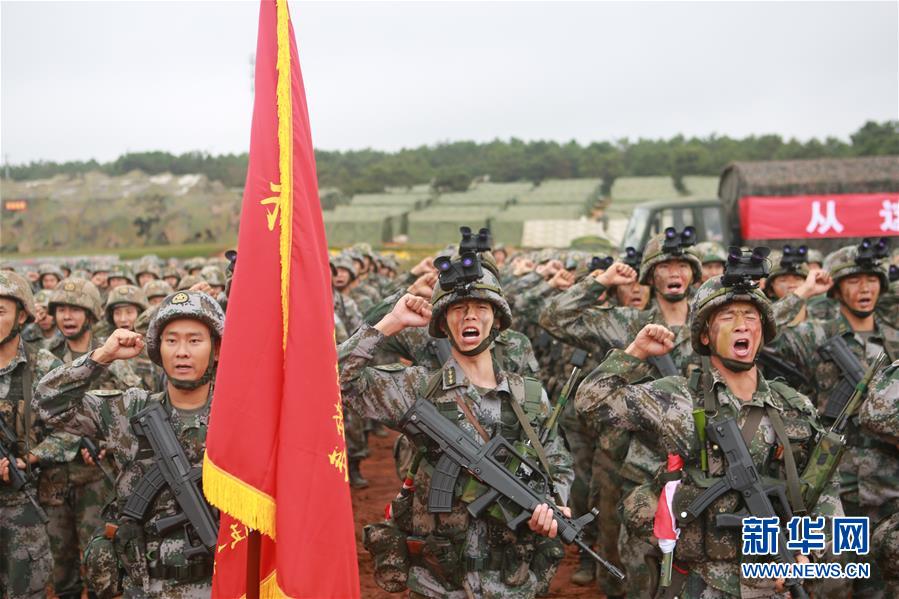 （在習(xí)近平強(qiáng)軍思想指引下·我們在戰(zhàn)位報告·圖文互動）（1）千里移防，鐵心跟黨走——南部戰(zhàn)區(qū)陸軍第75集團(tuán)軍某紅軍旅政治建軍、練兵備戰(zhàn)記事