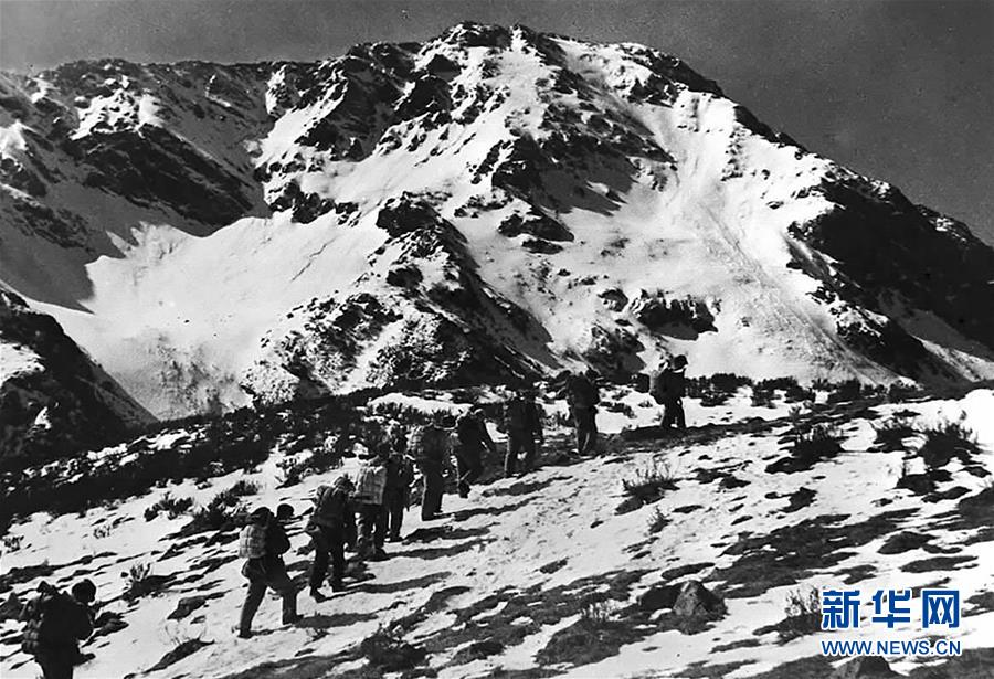 （自信中國·70年啟示錄·圖文互動）（5）富國強軍筑長城——從壯闊70年看中國強軍